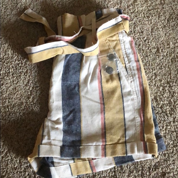 Multicolored shorts - Picture 1 of 2